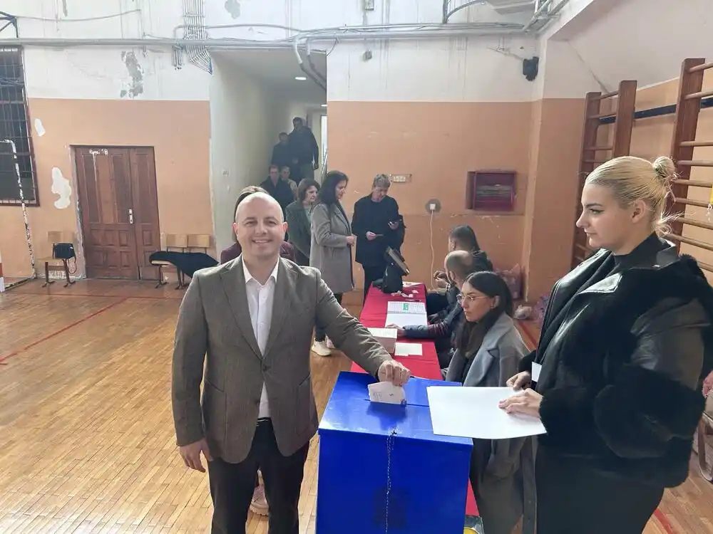 Demokrate-PES: Izlaznost u Budvi do 10 sati 11,82 odsto