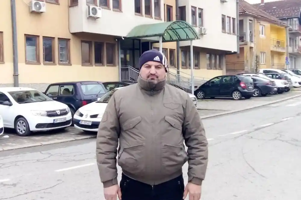 Bjelopoljac i dalje štrajkuje glađu, ići će ispred Ambasade SAD ako mu se niko ne obrati