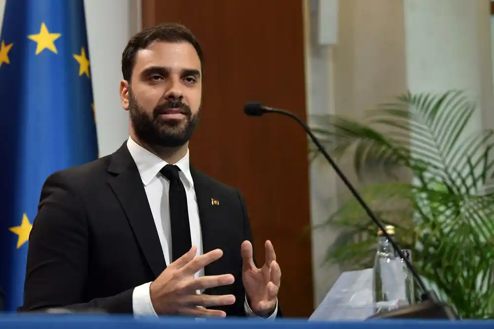 Radulović: Regulisaćemo rad pomorskih agenata Zakonom o pomorsko-agencijskoj djelatnosti
