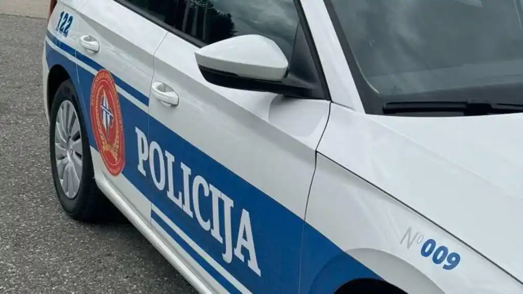 SUDAR dva automobila  u Podgorici