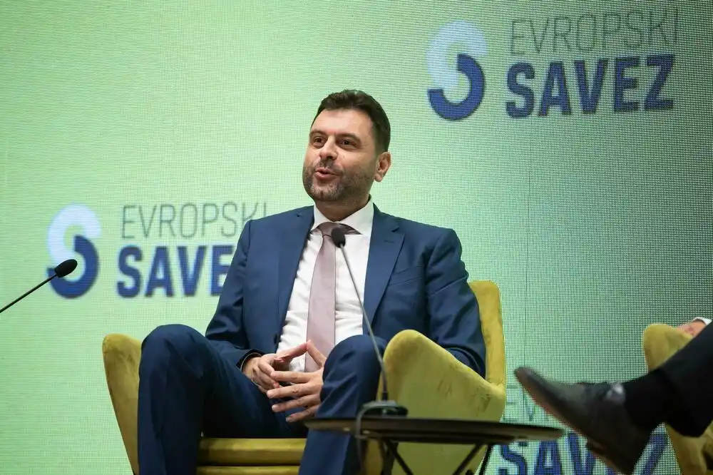 Vujović: Mandić sprovodi Ustavni puč i po nalogu Vučića stavlja novu barijeru na EU put