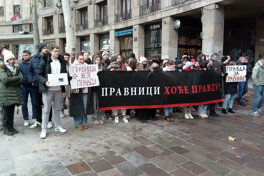 Advokati u Srbiji idu u sedmodnevnu obustavu rada, podrška studentima u protestu