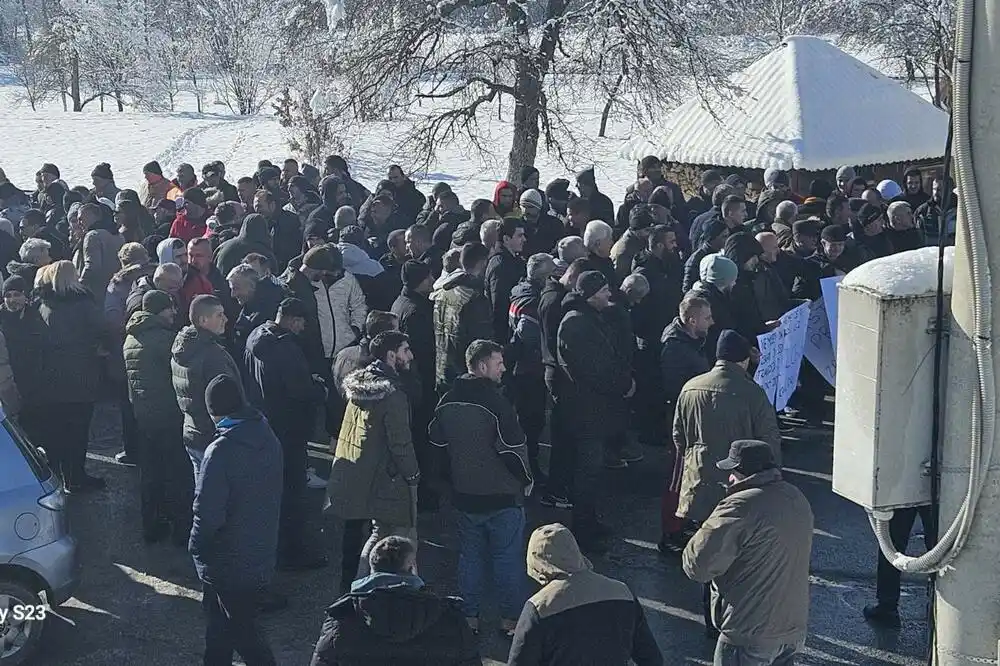 Blokada puta Bijelo Polje- Berane zbog kamenoloma u Srđevcu