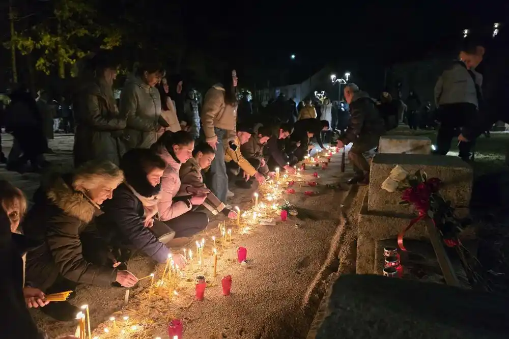 Neformalna grupa „Kamo Śutra?“ organizovaće odavanje počasti žrtvama tragedije na Cetinju