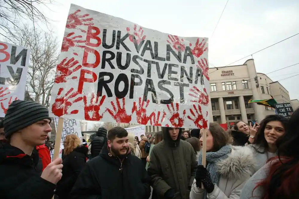 Novosadska opozicija: Vučić je odgovoran za pokušaj ubistva studentkinje zbog podsticanja na nasilje