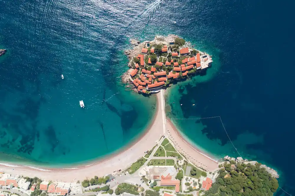 Sveti Stefan i Pržno bez vode do večeras