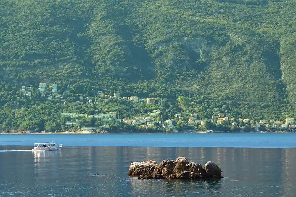 Herceg Novi uništava svoje izvore života