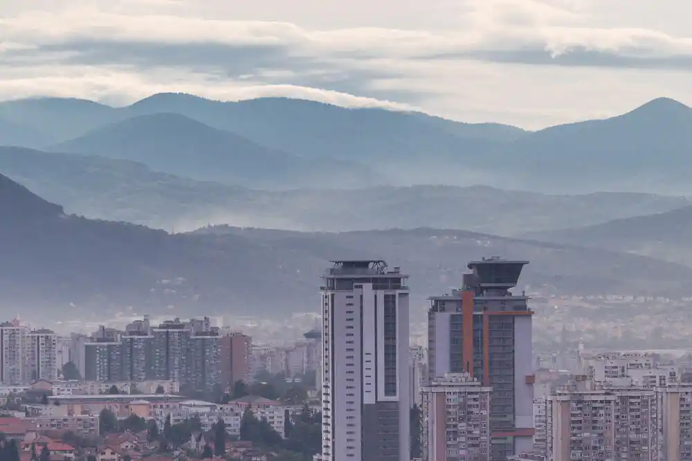 Na protestima u Sarajevu zatraženo sankcionisanje odgovornih za stradanja u poplavama u BiH