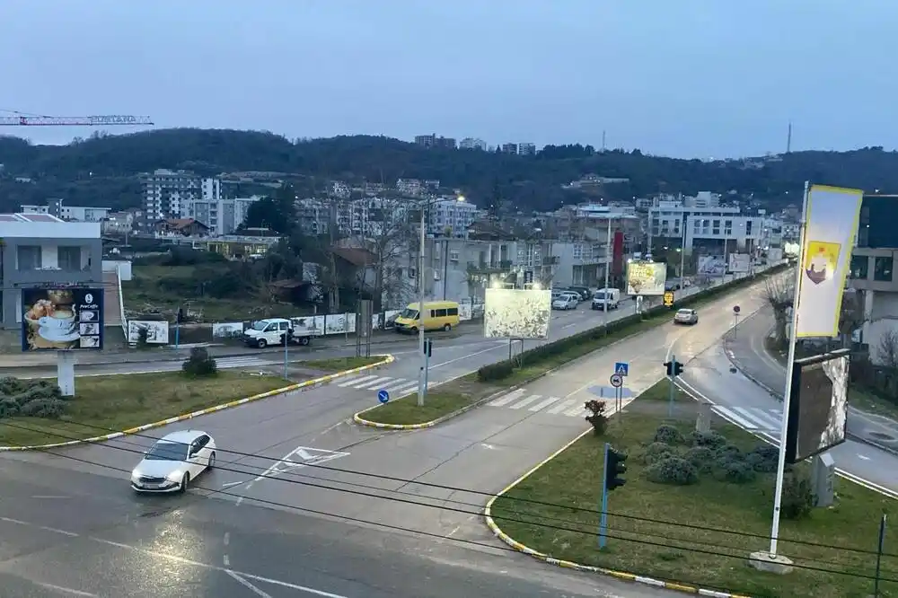 Napokon semafori na raskrsnici na ulazu u Ulcinj iz pravca Bara