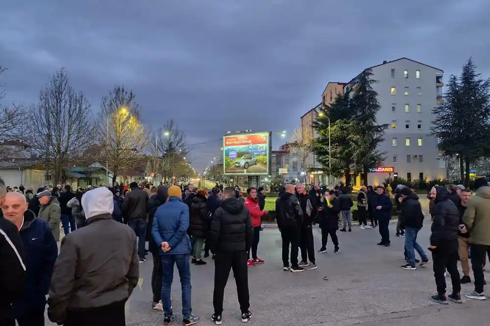 Nikšić: Najavljena blokada raskrsnice kod zgrade Opštine, građanima će se pridružiti i članovi grupe „Kamo Śutra“