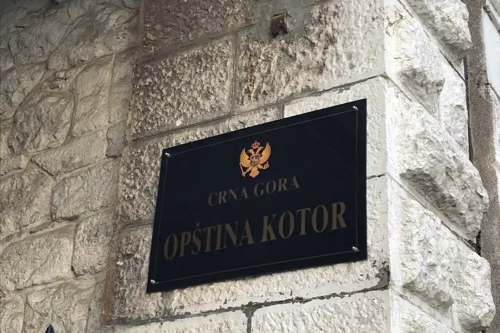 Sindikalna organizacija Opštine Kotor: Radnici ne smiju biti taoci političke utakmice