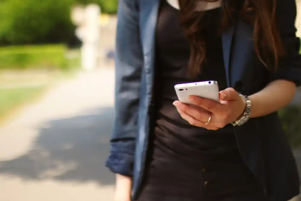 Stalno MIJENJAJTE mobilne telefone? Ključni RAZLOZI zašto to NE TREBA  da radite baš svake godine