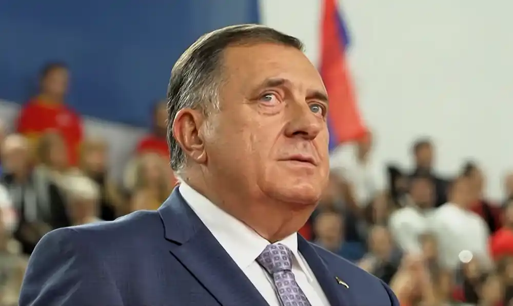 Dodik: Ako prihvatimo da njemački birokrata i šačica ambasadora mijenjaju međunarodno pravo, onda prihvatamo i kraj Dejtonskog sporazuma