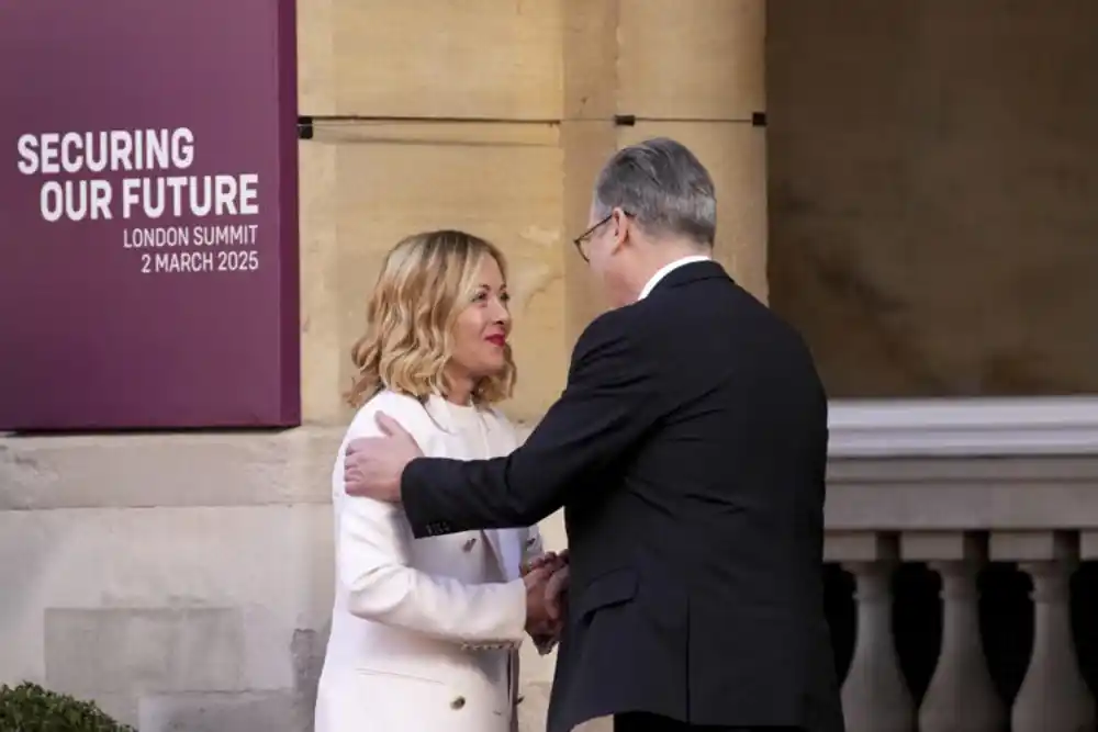 Italijanska premijerka Đorđa Meloni nudi saradnju sa britanskim premijerom za smanjenje tenzija