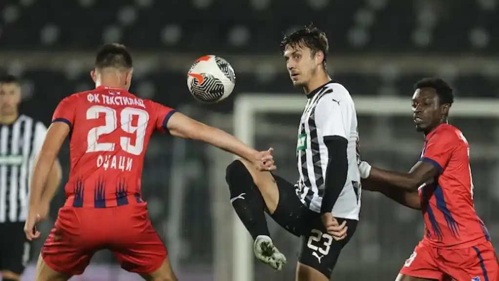 Partizan gostuje Tekstilcu u Loznici, a meč se igra u okviru 26. kola Super lige Srbije