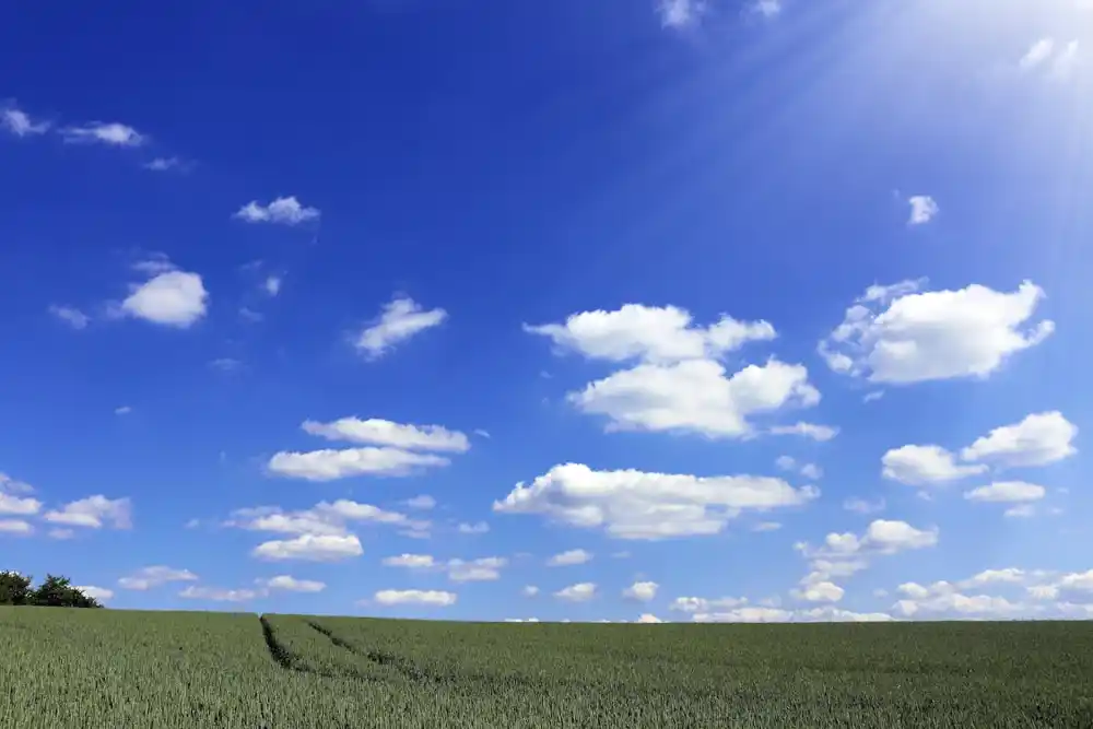 Danas pretežno sunčano, dnevna temperatura od 14 do 28 stepeni