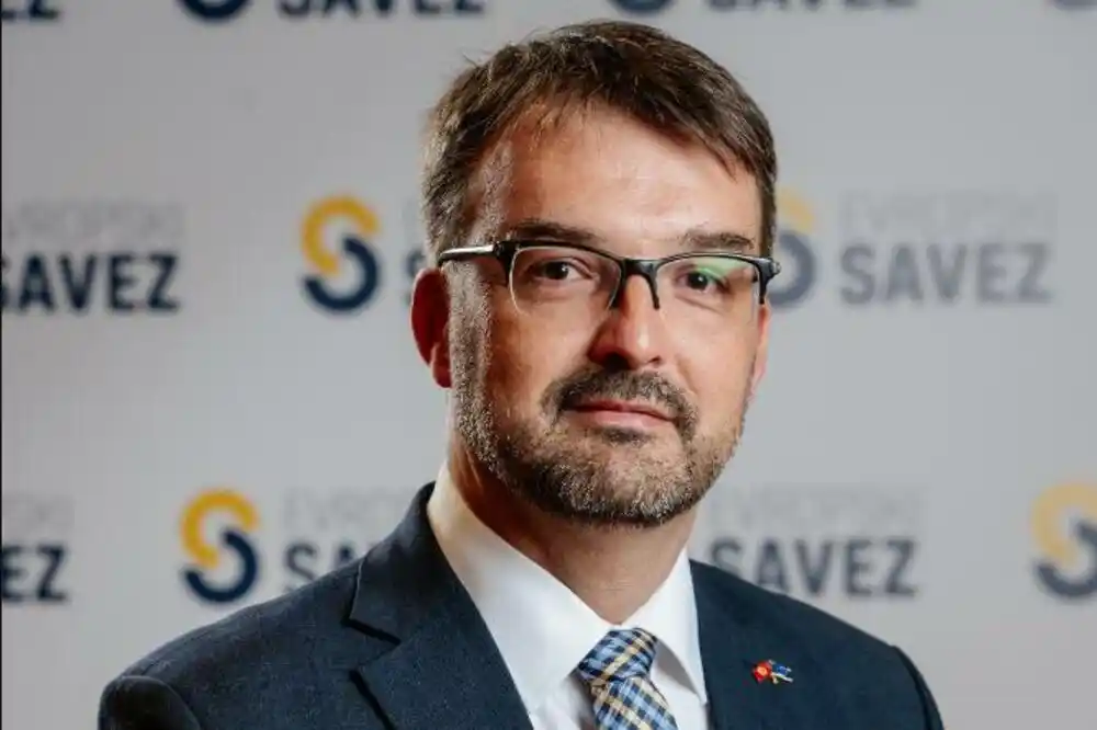 Belan: Milatović „vrijednosti zajedništva“ u Podgorici gradi sa Dajkovićem koji kaže da Crnoj Gori nije mjesto u EU