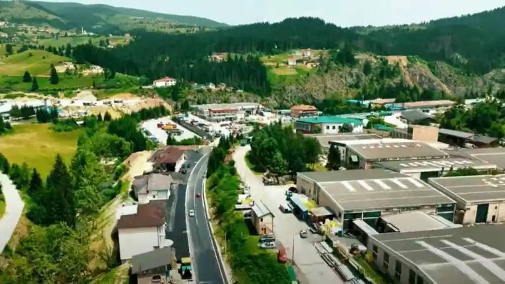 Bračni par iz Rožaja  OSUMNJIČEN za napad na policajce: Muž uhapšen, supruzi krivična prijava