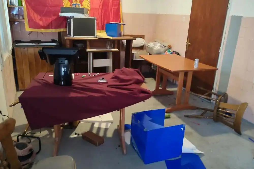 Da glasa ko ima „pravo“ prebivalište u Šavniku: Demokrate će po hitnom postupku predati predlog Skupštini
