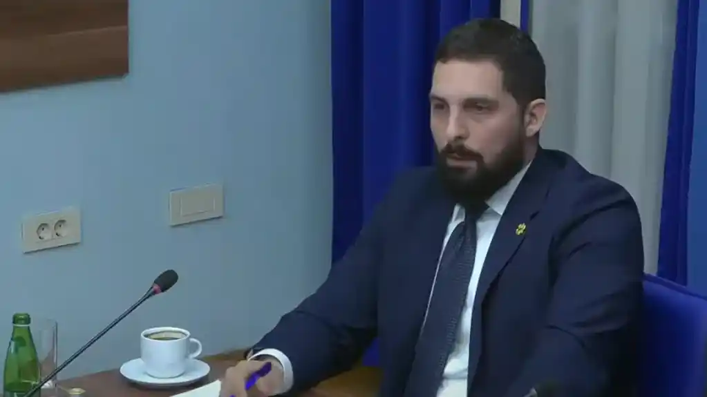 Dio parlamentarne VEĆINE traži da se u četvrtak raspravlja o BIRAČKOM SPISKU