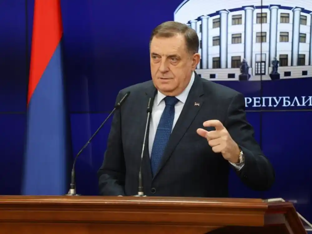 Dodik: Šmitova postavljanje manifestacija arogantnog pristupa prema malim državama kojima hoće da namtnu svoju volju