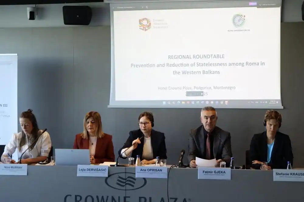 Đeka: Apatridija jedno od najozbiljnijih kršenja osnovnih ljudskih prava