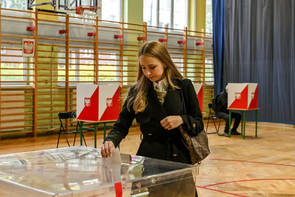 Građani glasaju u prvom krugu predsjedničkih izbora u Poljskoj