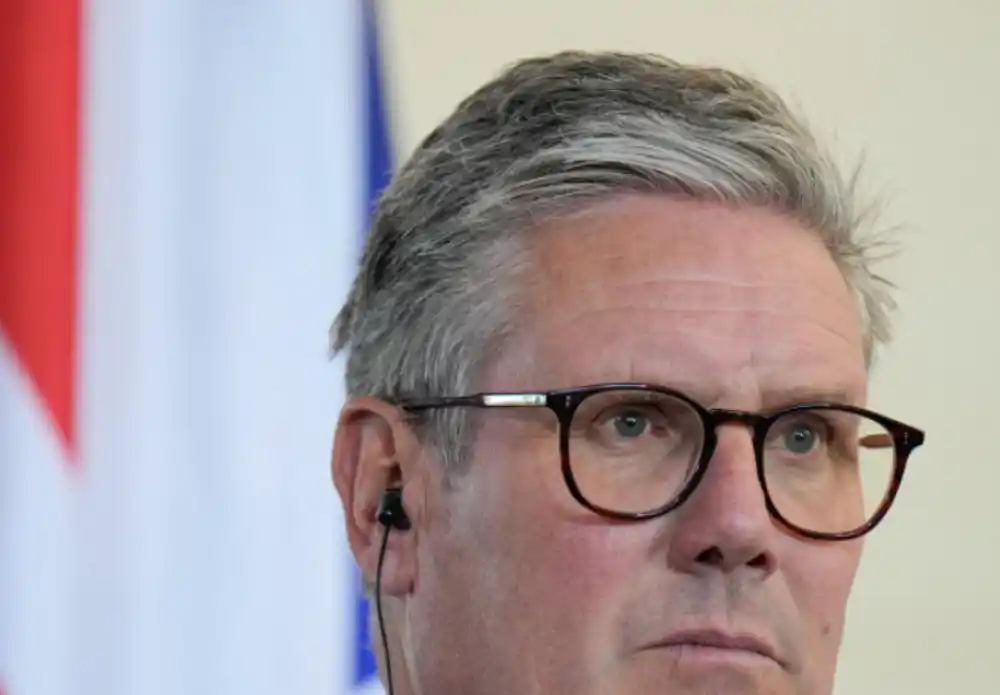 Kir Starmer: Broj imigranata u Britaniju će se smanjiti za oko 100.000 godišnje