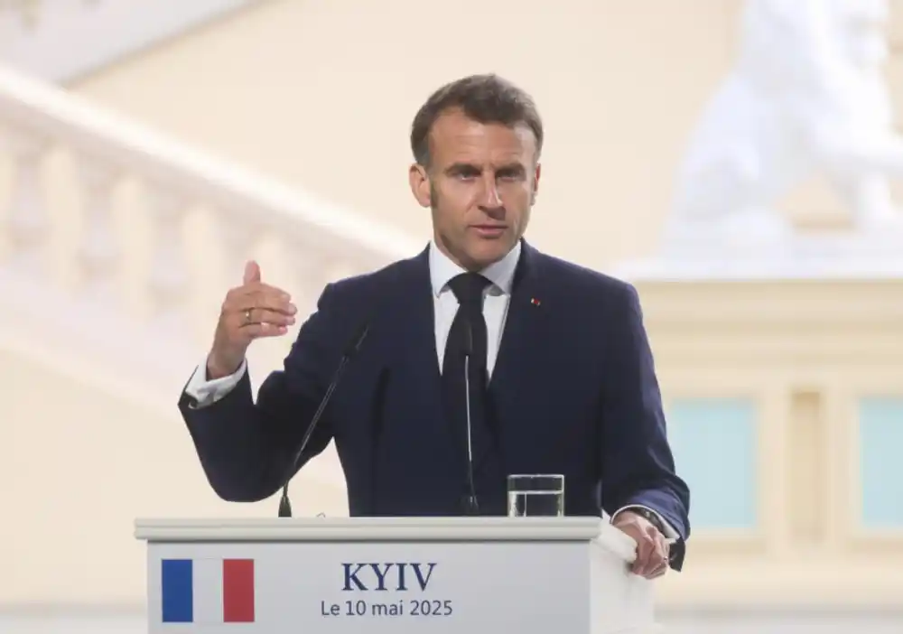 Makron o Putinovom predlogu: To je jedna od njegovih taktika