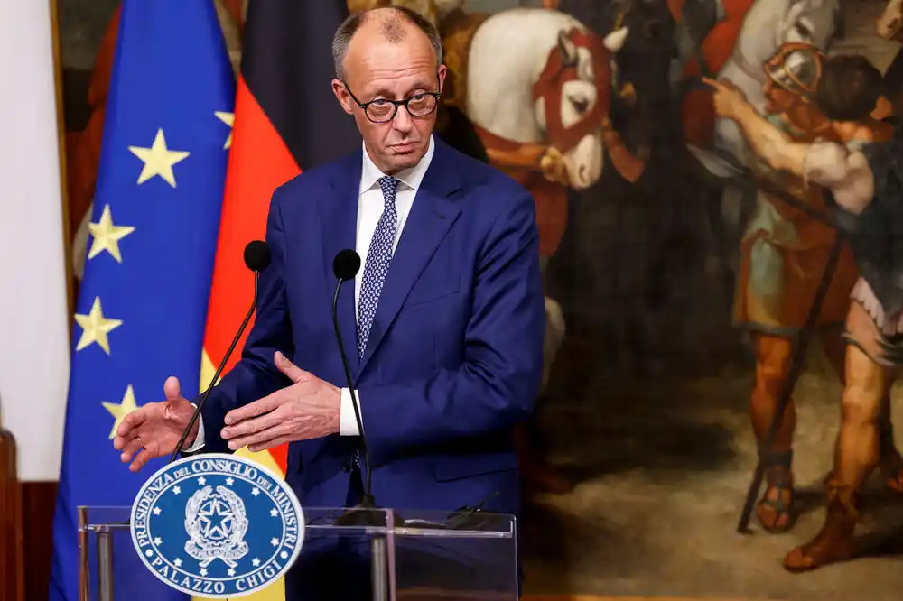 Merc kaže da Berlin, Pariz i London žele da razgovaraju sa Vašingtonom o Ukrajini