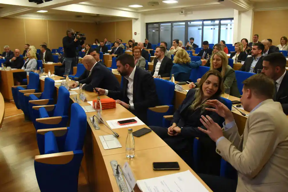 Mujovićev izvještaj pred odbornicima od 15. maja