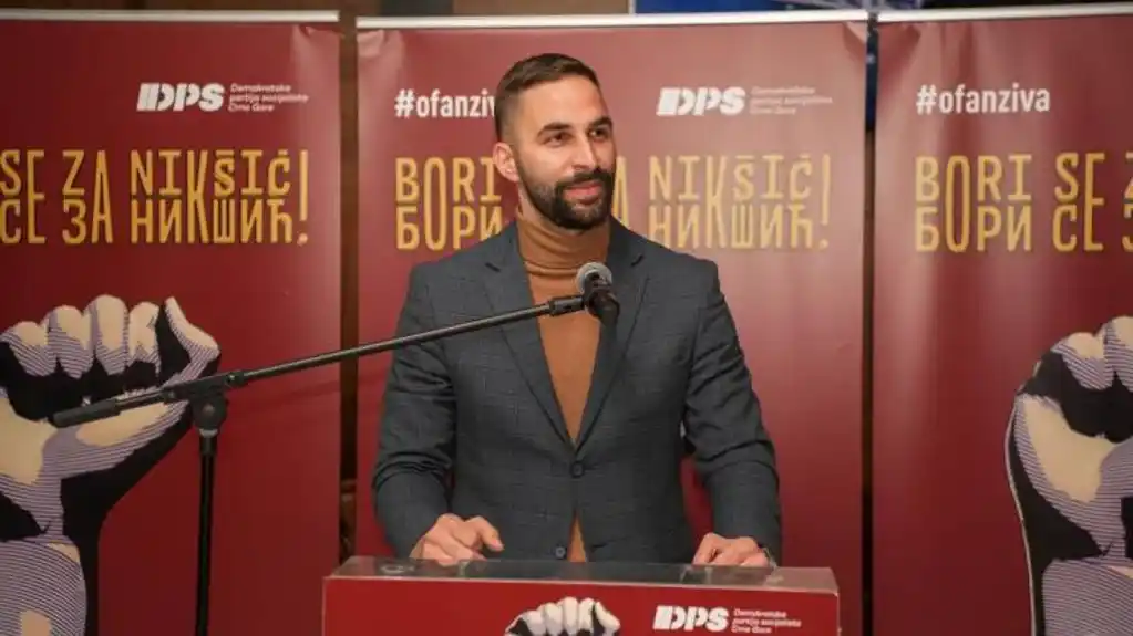 Muratović: Ako PES OTKAŽE povjerenje Kovačeviću, spremni smo da razgovaramo
