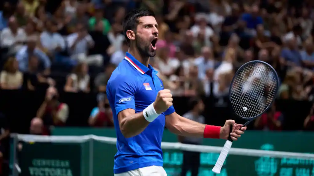 Đoković na 38. rođendan oduvao Italijana za polufinale u Ženevi