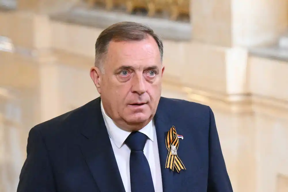 Politički.ba: Vlada Poljske zabranila ulazak Dodiku u tu zemlju i tranzit kroz nju