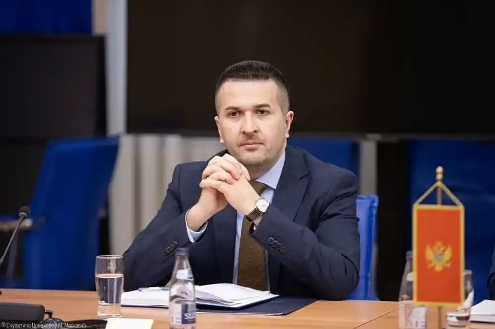 Potpredsjednik Pejović razgovarao sa Joksimovićem o infrastrukturnim problemima u Vranješu