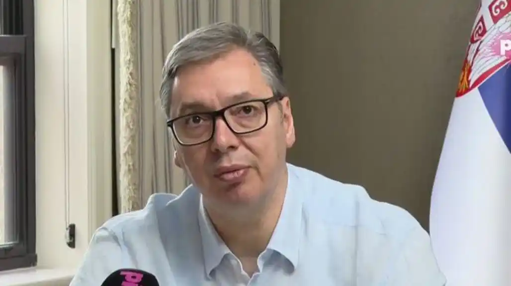 Prvo oglašavanje predsjednika Vučića nakon što je primljen na VMA- Objavio snimak i poručio: Prolazili smo kroz teškoće! Hodam ispred vas da budem štit