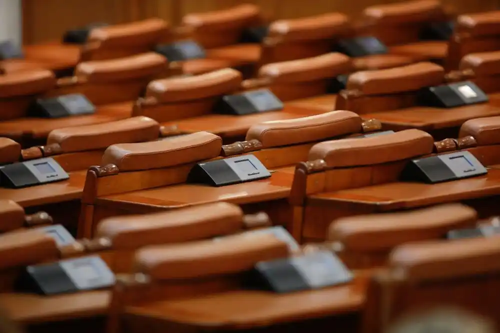 RS ukinula budžetsko finansiranje parlamentarnih stranaka