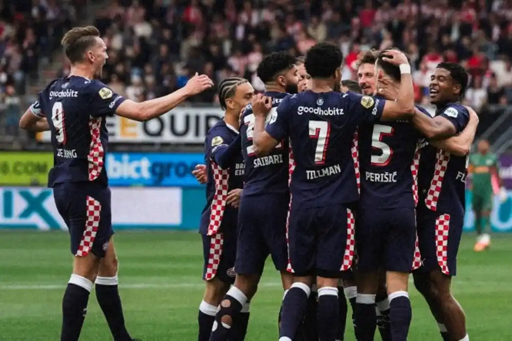 Rutinska pobjeda za kraj lude sezone: PSV pobjedom u Roterdamu osigurao titulu