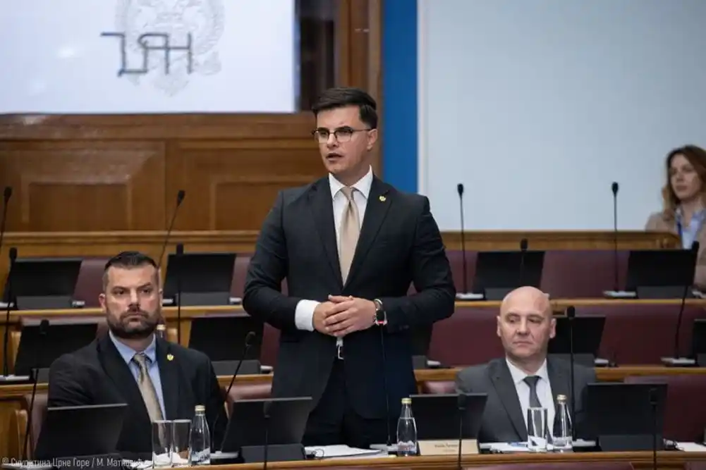 Šaranović: Veljovića supruga od 20 godina rada u MUP na posao dolazila četiri mjeseca