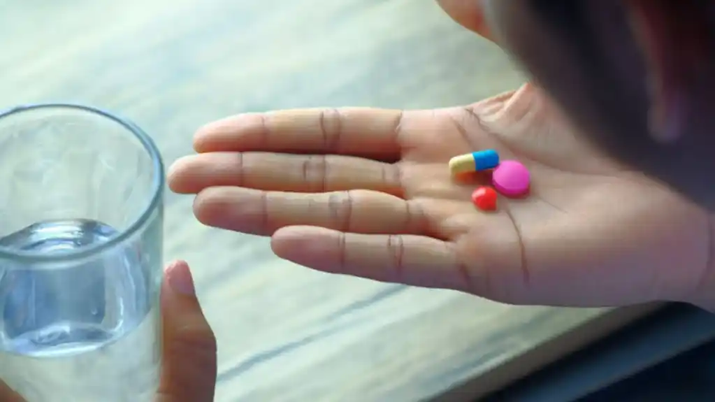 Stručnjaci upozoravaju – Ove  VITAMINE nikada ne treba da uzimate  ZAJEDNO