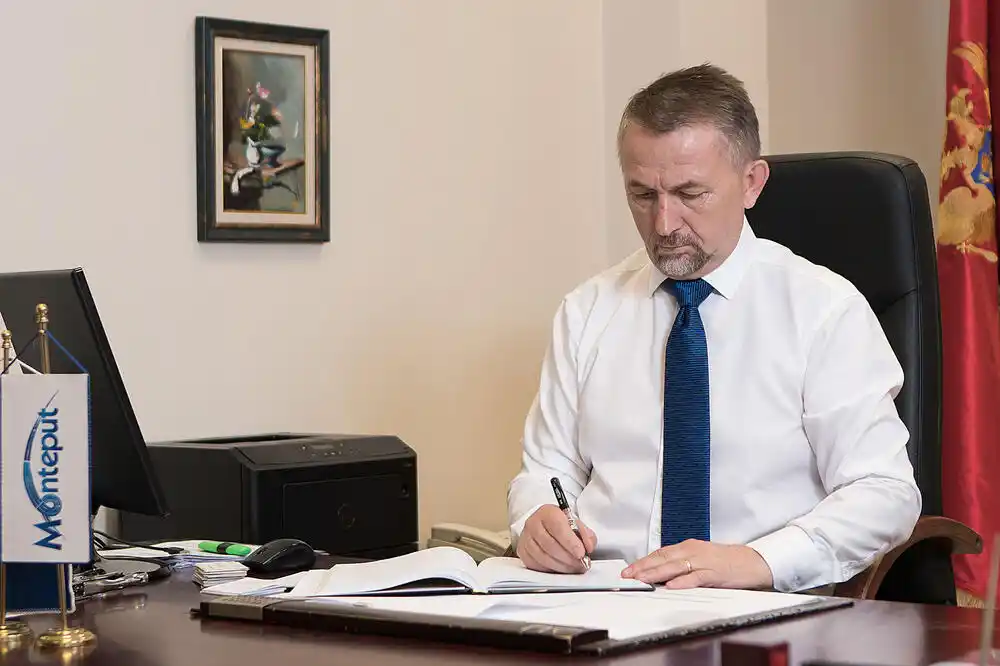 Šukurica podnio ostavku zbog Mujevića