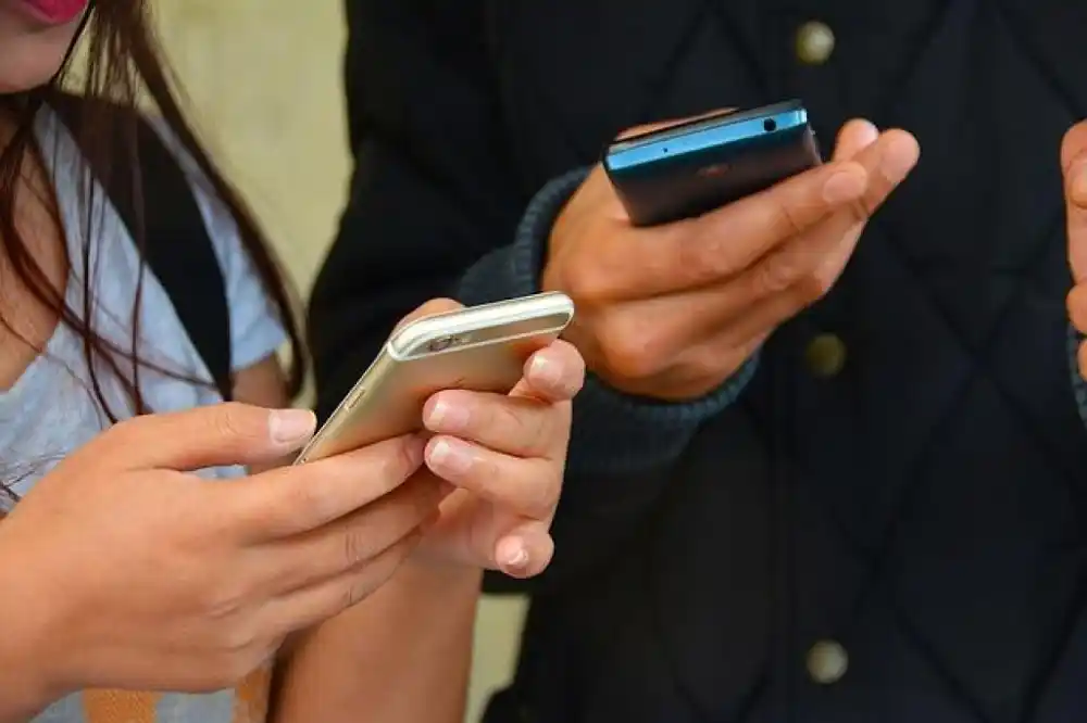 U Crnoj Gori duplo više korisnika mobilnih telefona nego stanovnika