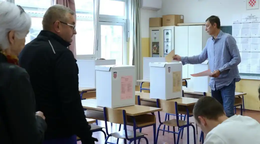 U Hrvatskoj 80 gradova izabralo gradonačelnike: Deset čeka drugi krug