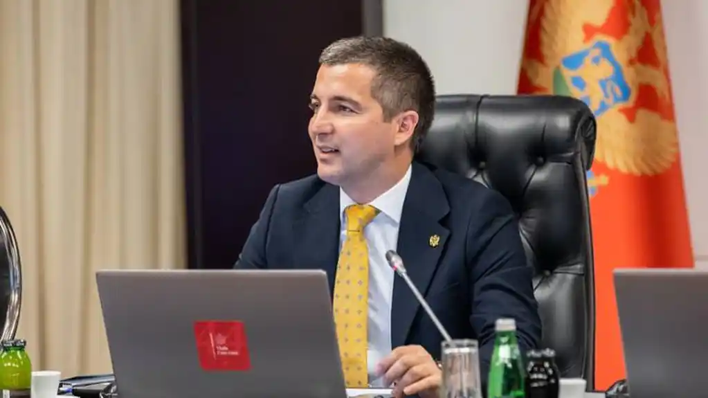 Bečić: Od Krapovića i Vuksanovića očekujem sprovođenje VETINGA u VCG