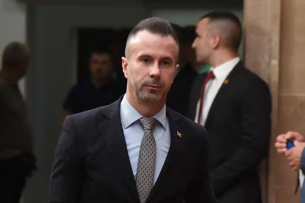 Bogdanović: Huter da kaže kojem visokom funkcioneru DPS-a je iz kase MUP-a uplatio 459.000 eura