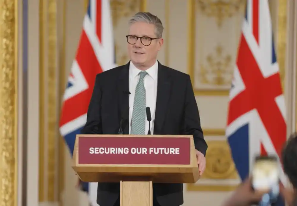 Britanski premijer pozvao Iran da se vrati za pregovarački sto posle američkih udara