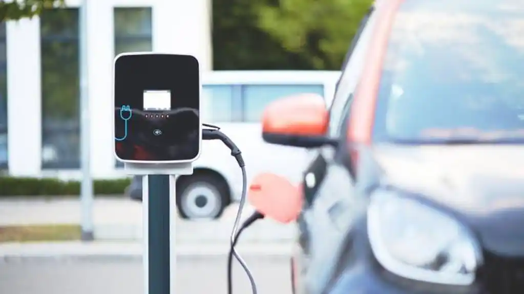 Električni automobili dobijaju  MIJENJAČ sa tri brzine?