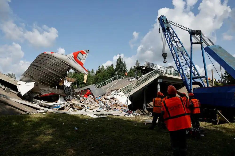 Istražuju se dvije odvojene željezničke nesreće u Rusiji, osam mrtvih