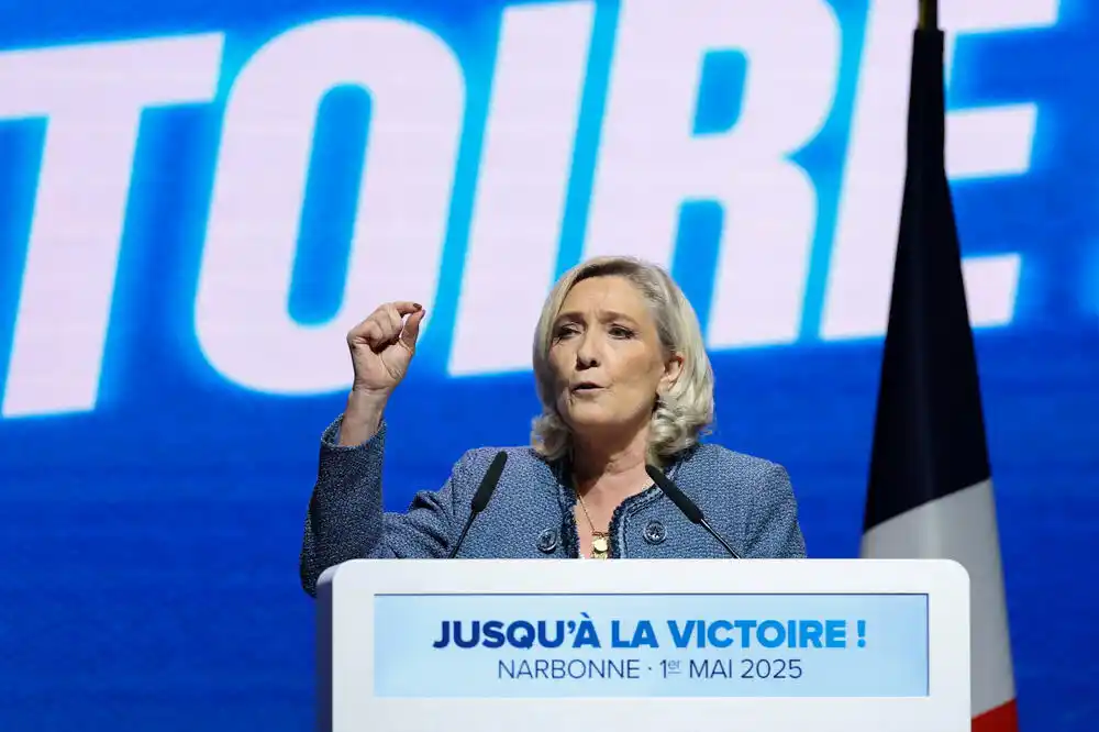 Le Pen pozvala poslanike da se pripreme za moguće raspuštanje parlamenta: „Makron bi mogao da bude u iskušenju…“