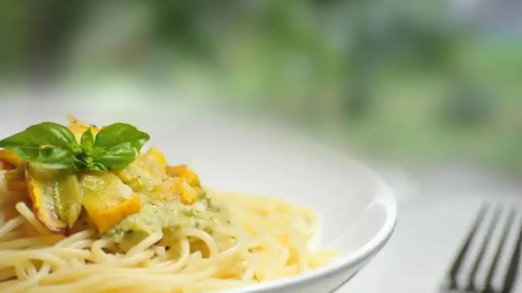 Neodoljivo KREMASTA: Pasta sa tikvicama i hrskavim orasima
